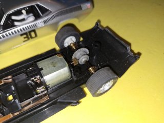 Scalextric Advance Plymouth Barracuda Plata