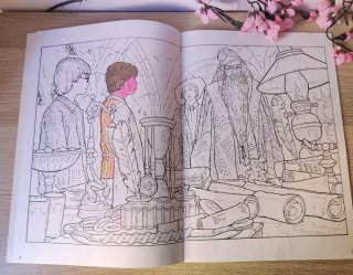 Harry Potter: Libro antiguo para colorear