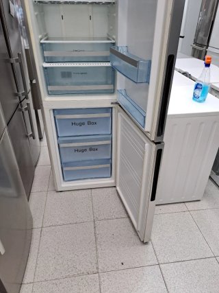 Nevera Haier plateada nofrost