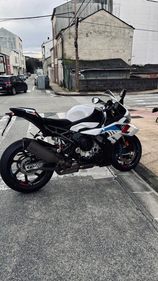 BMW S1000RR paquete M 2025 - 600 km - Full Extras