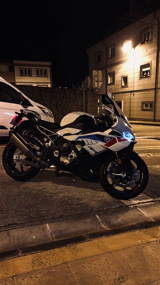 BMW S1000RR paquete M 2025 - 600 km - Full Extras