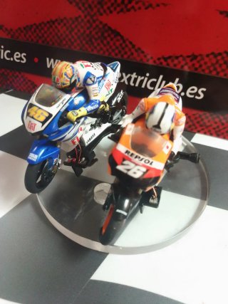 Lote 2 motos Scalextric.            No ofertas