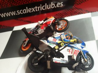 Lote 2 motos Scalextric.            No ofertas