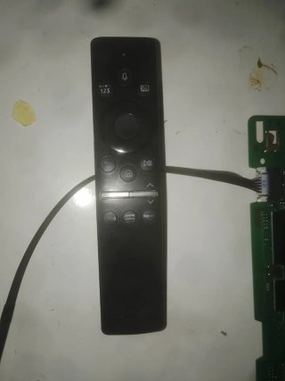 Placa Base TV Samsung con mando a distancia.