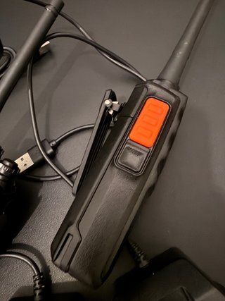 Pareja Walkie Talkie Retevis con Base Carga