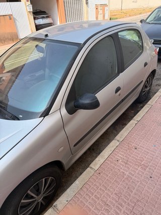 Peugeot 206 2002