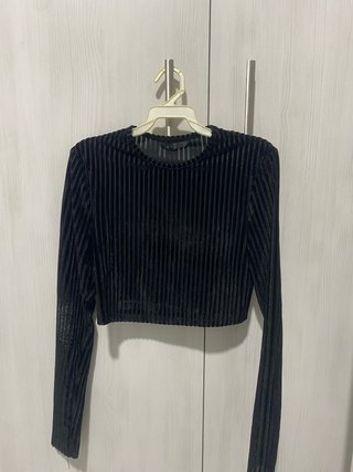 Top Shein manga larga negro