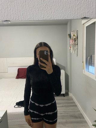 Top Shein manga larga negro