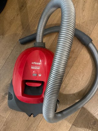 Aspirador Ufesa Big Bag 3L 1800W Rojo