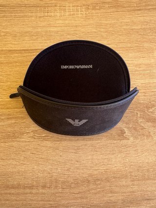 Funda gafas Emporio Armani negra