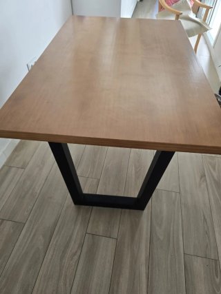 Mesa comedor roble y metal