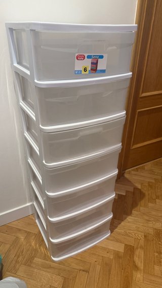 Cajonera Plástica de 7 cajones. Se puede dividir