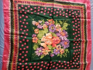 Lote 4 pañuelos estampados