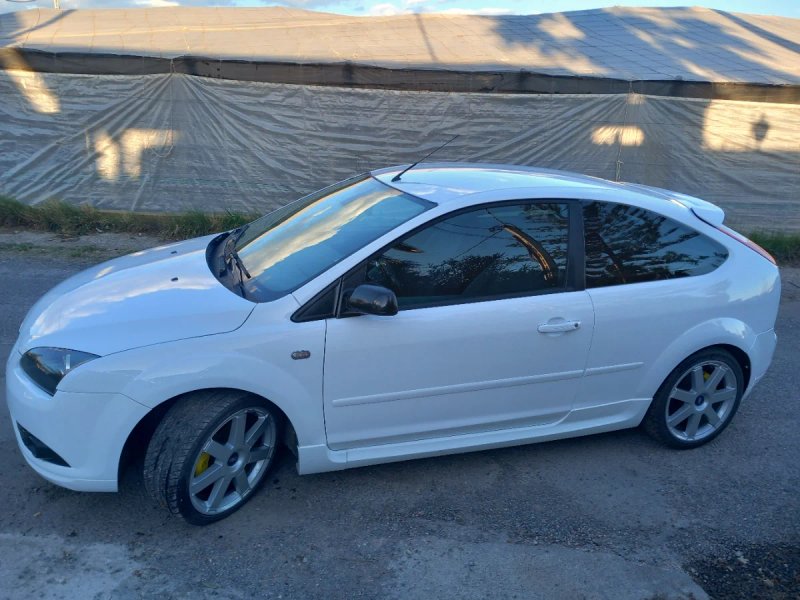 Ford Focus 2006 - foto 1