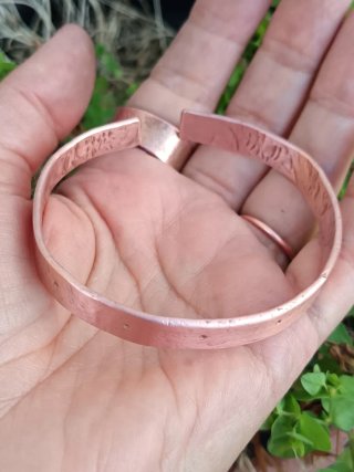 Pulsera de cobre artesanal