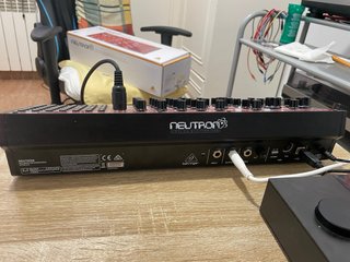 Behringer Neutron nuevo
