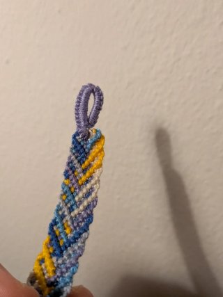 Bracciale intrecciato fatto a mano