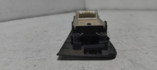 MANDO ELEVALUNAS DELANTERO IZQUIERDO TOYOTA AVENS