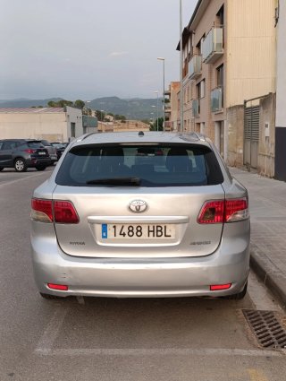Toyota Avensis 2011
