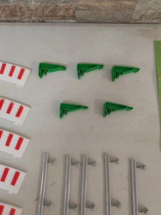 Scalextric: Vallas, puente y bordes de pista