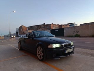 BMW 323i