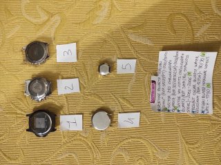Lotto TRE: 5 orologi
