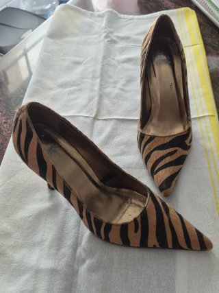 Tacones cebra talla 38