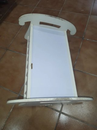 Cuna de madera para muñecas