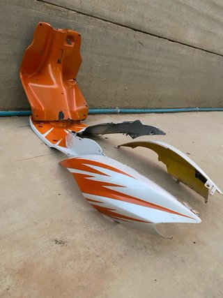 Carenados Yamaha Jog R 2010 Naranja/Blanco