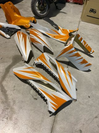 Carenados Yamaha Jog R 2010 Naranja/Blanco