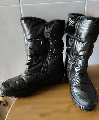 Botas de nieve Skechers mujer negras