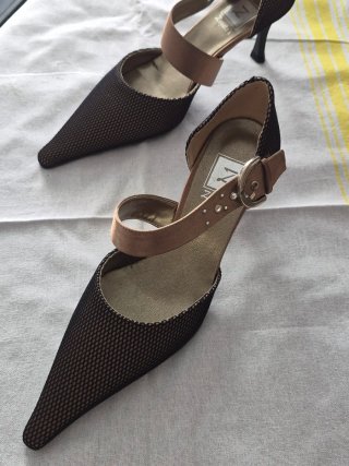 Tacones Zapatos Talla 38 Negro y Beige