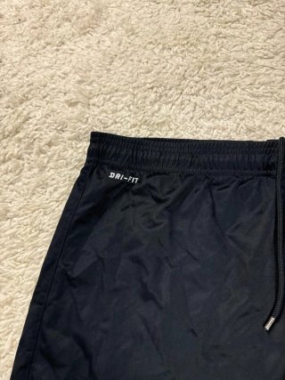 Talla L Shorts Nike Dri-Fit Negro