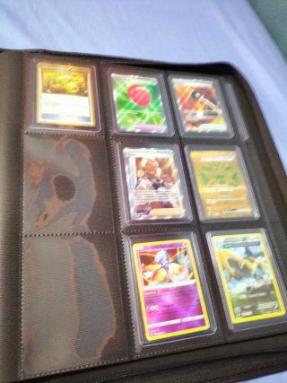 Cartas Pokémon Especiales