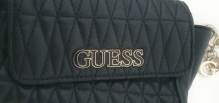 Riñonera Guess Negra Acolchada
