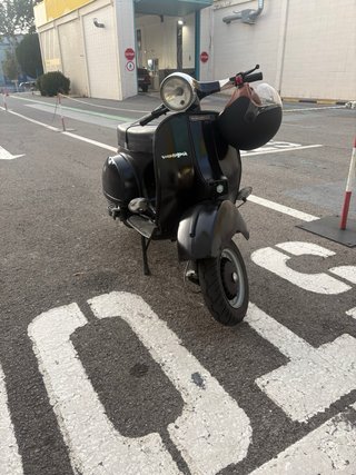 Vespa Negra -
