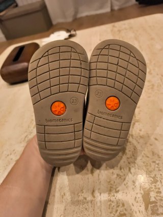 Zapatillas Biomecanics Talla 23