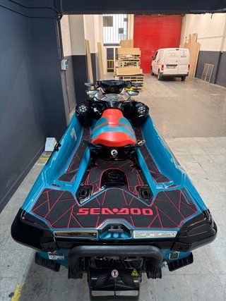Sea-Doo 230 Wake Pro