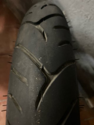 Llanta con neumático cámara y disco Yamaha tzr 125