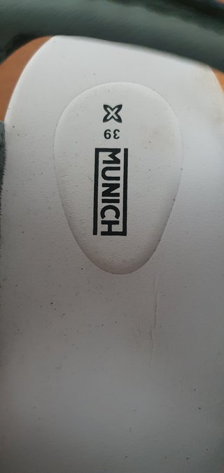 Sandalias Munich Gris y Blanco.nuevas