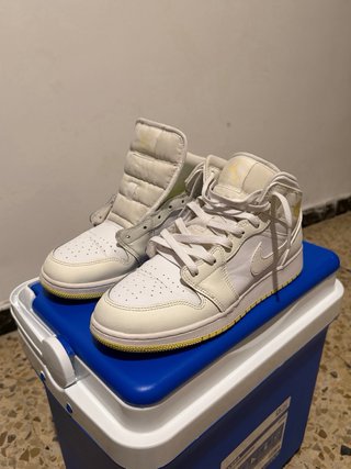 Air Jordan 1 Mid Sail Light Laser Orange UNISEX