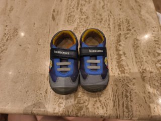 Zapatillas Biomecanics Talla 23