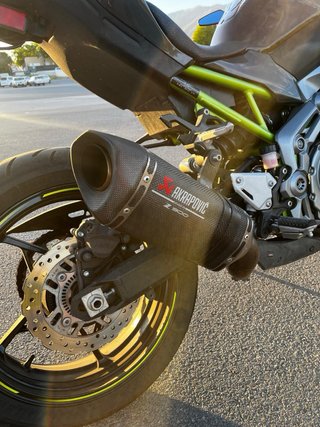 Kawasaki Z900 2019 Negra y Verde