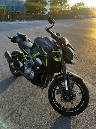 Kawasaki Z900 2019 Negra y Verde