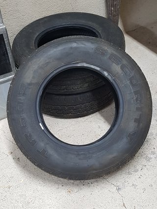 3 Neumàticos