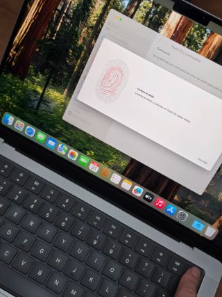 MacBook Pro M1 2022 16GB+512GB
