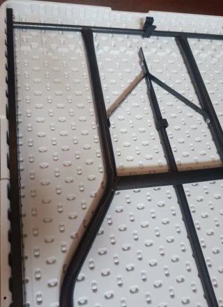Mesa plegable blanca de plástico