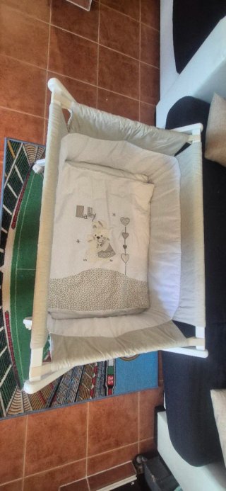 Cuna de bebé plegable