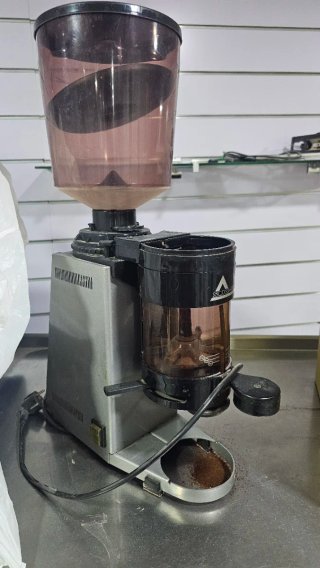 Máquina de café profesional La Spaziale