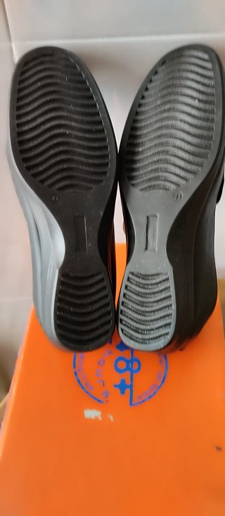 Zapatos 48 Horas Mujer Talla 41 negros.